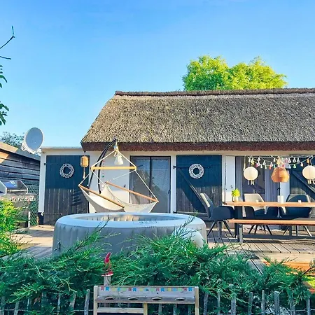 Büdnerstube Gratis Schwimmbadnutzung Im Ahoi Sellin Middelhagen